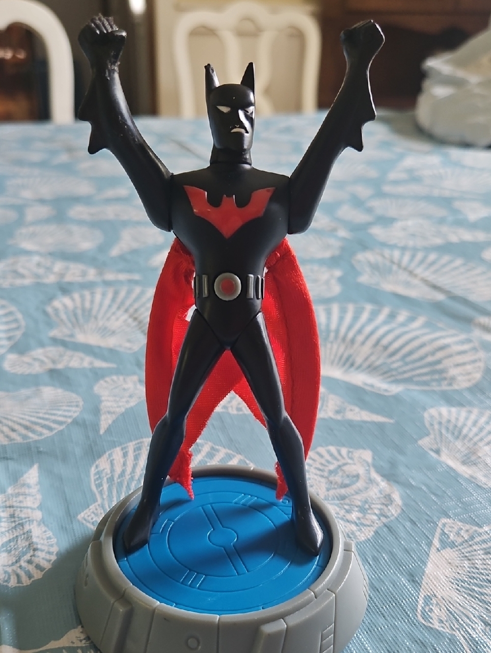 6 Inch Batman - Picture 2 of 5